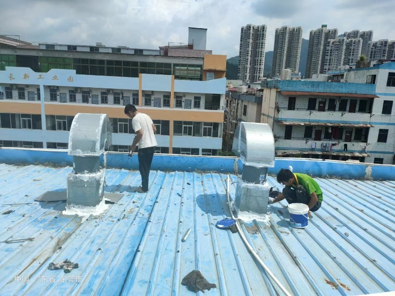 垦利钢结构屋面涂料维修方法